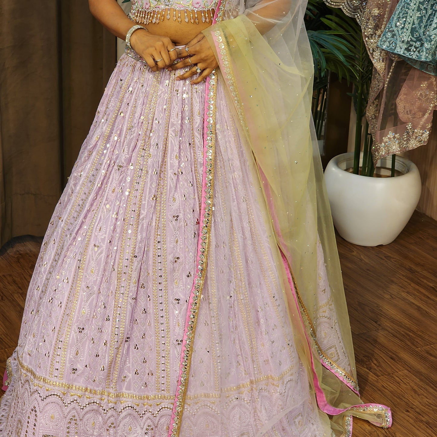 Lehenga set (buy online readymade lehenga choli)