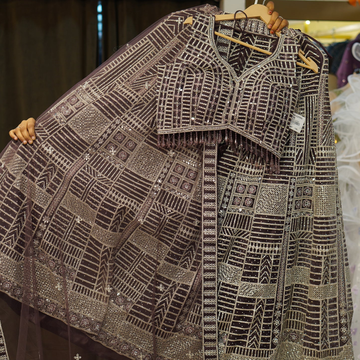 Lehenga set (buy online readymade lehenga choli)