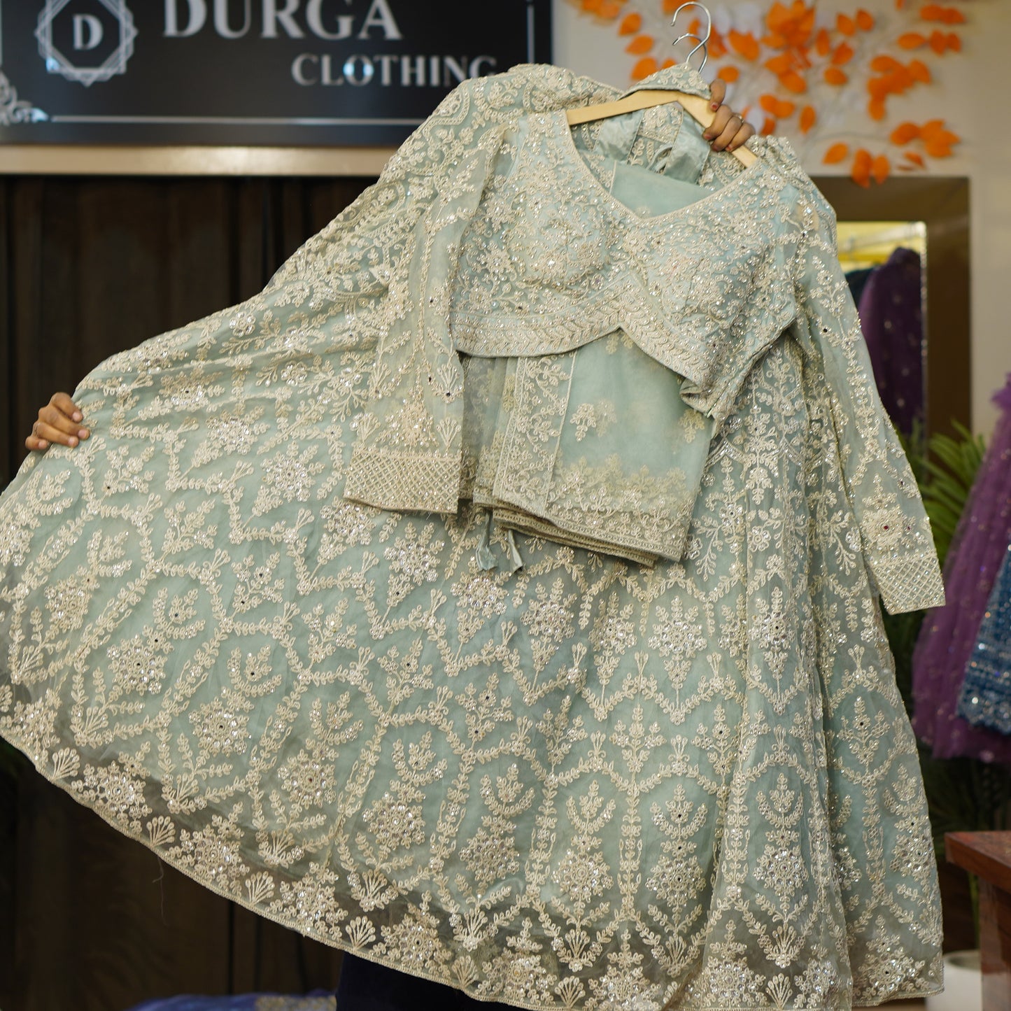 Lehenga set (buy online readymade lehenga choli)