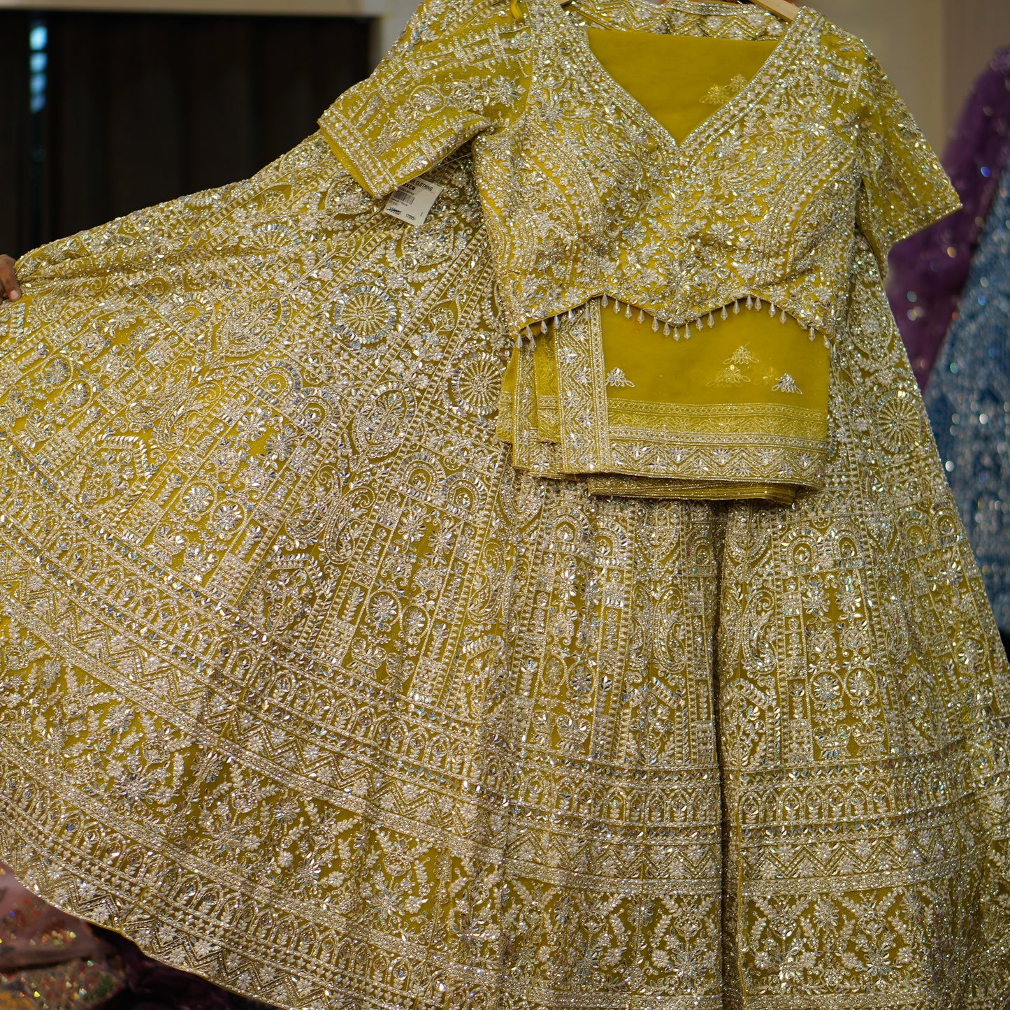 Lehenga set (buy online readymade lehenga choli)