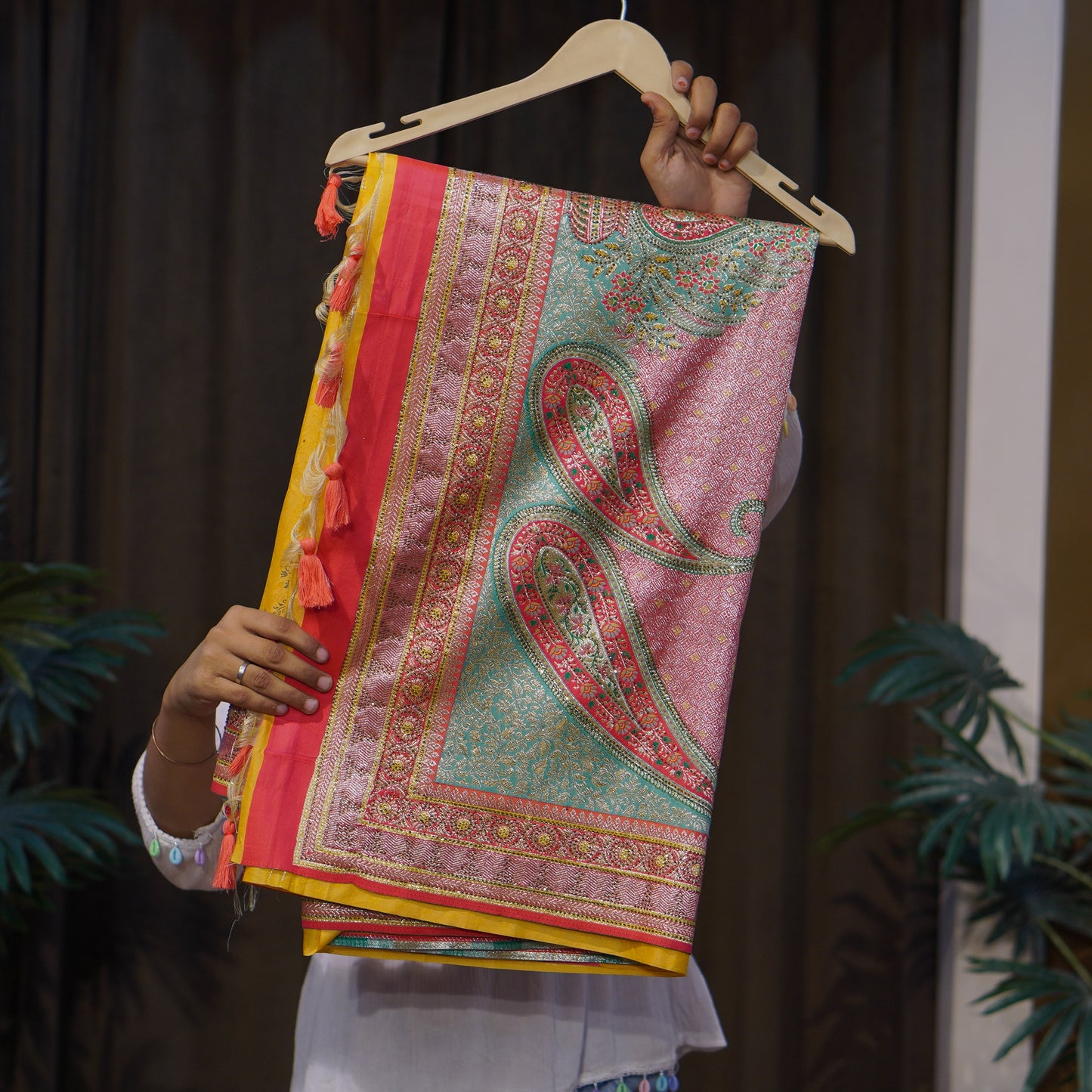 Saree sale online buy latest designer saree