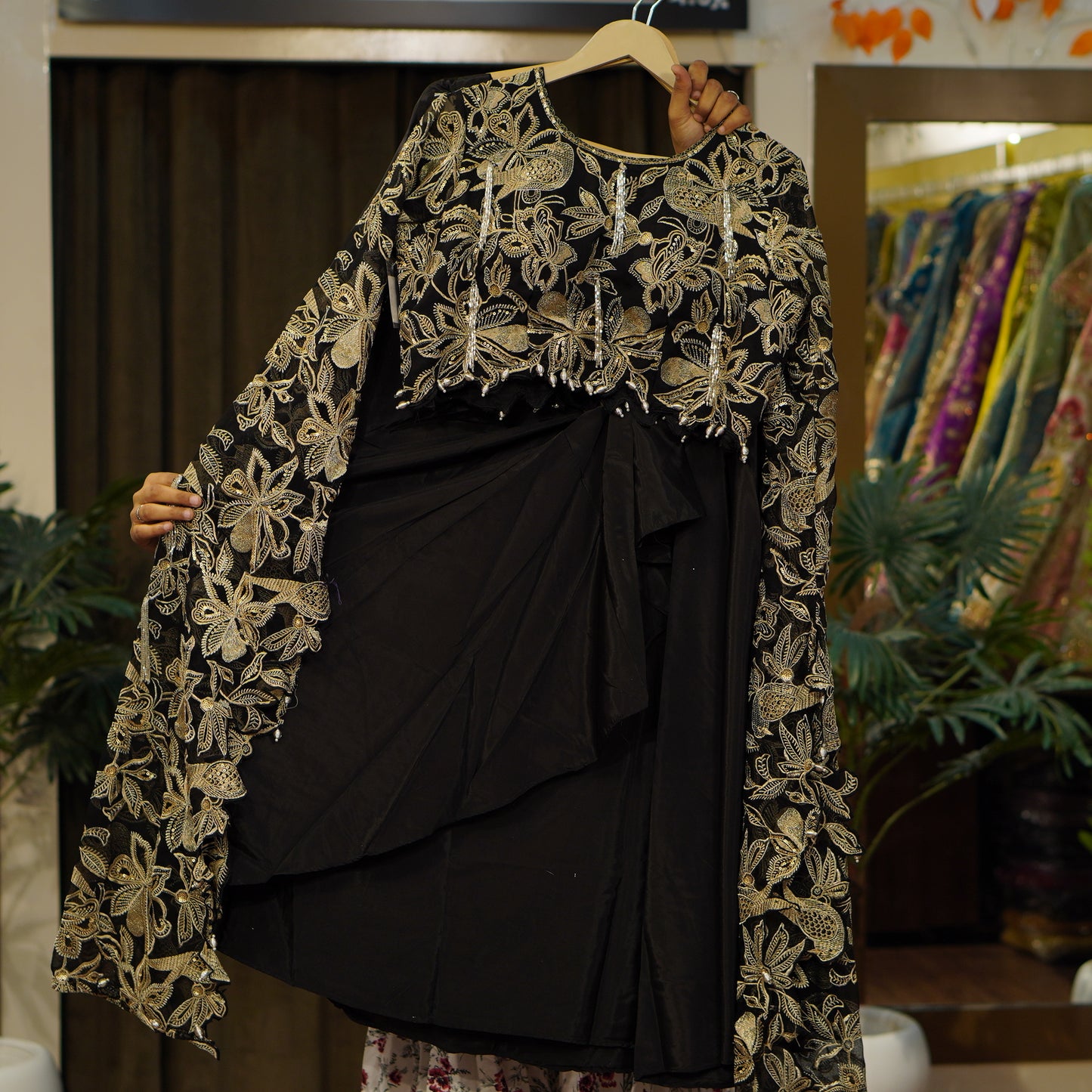 008-MANYATA-BLACK