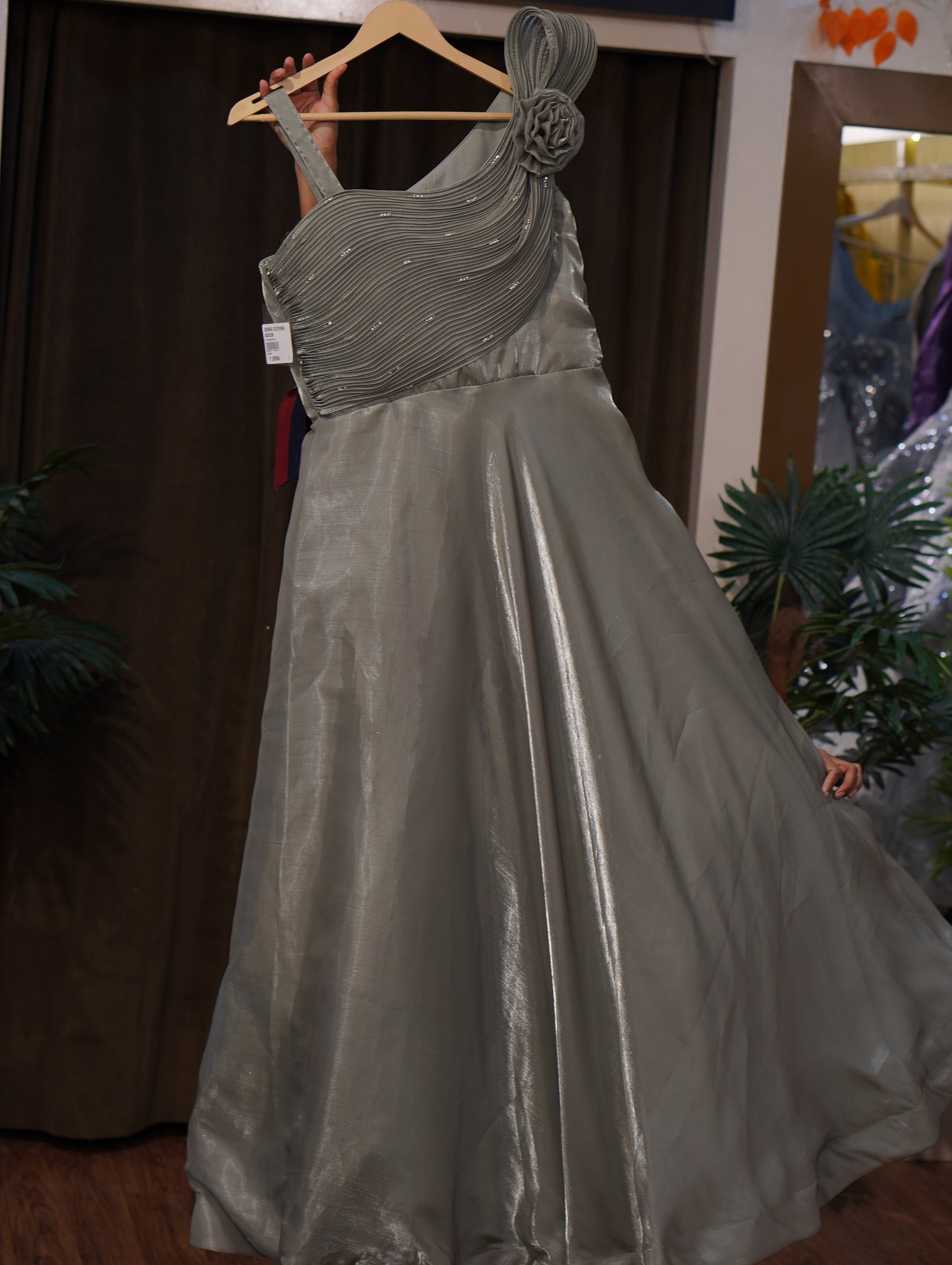 Ethnic Gown (buy online readymade Gowns)
