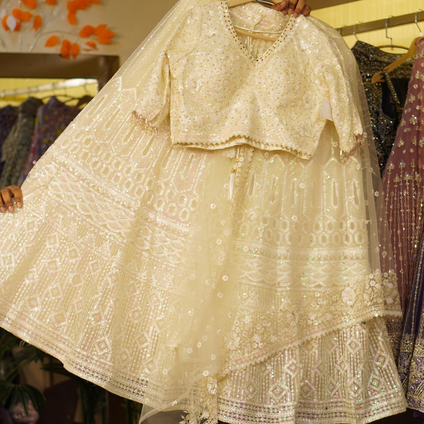 Lehenga set (buy online readymade lehenga choli)