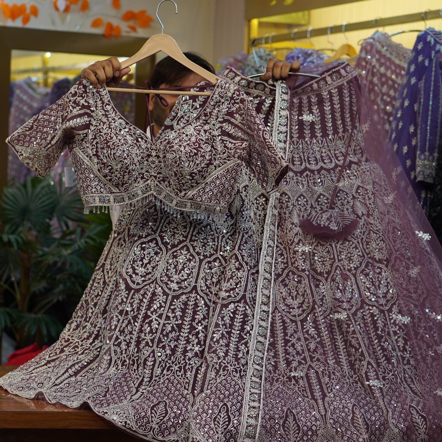 Lehenga set (buy online readymade lehenga choli)