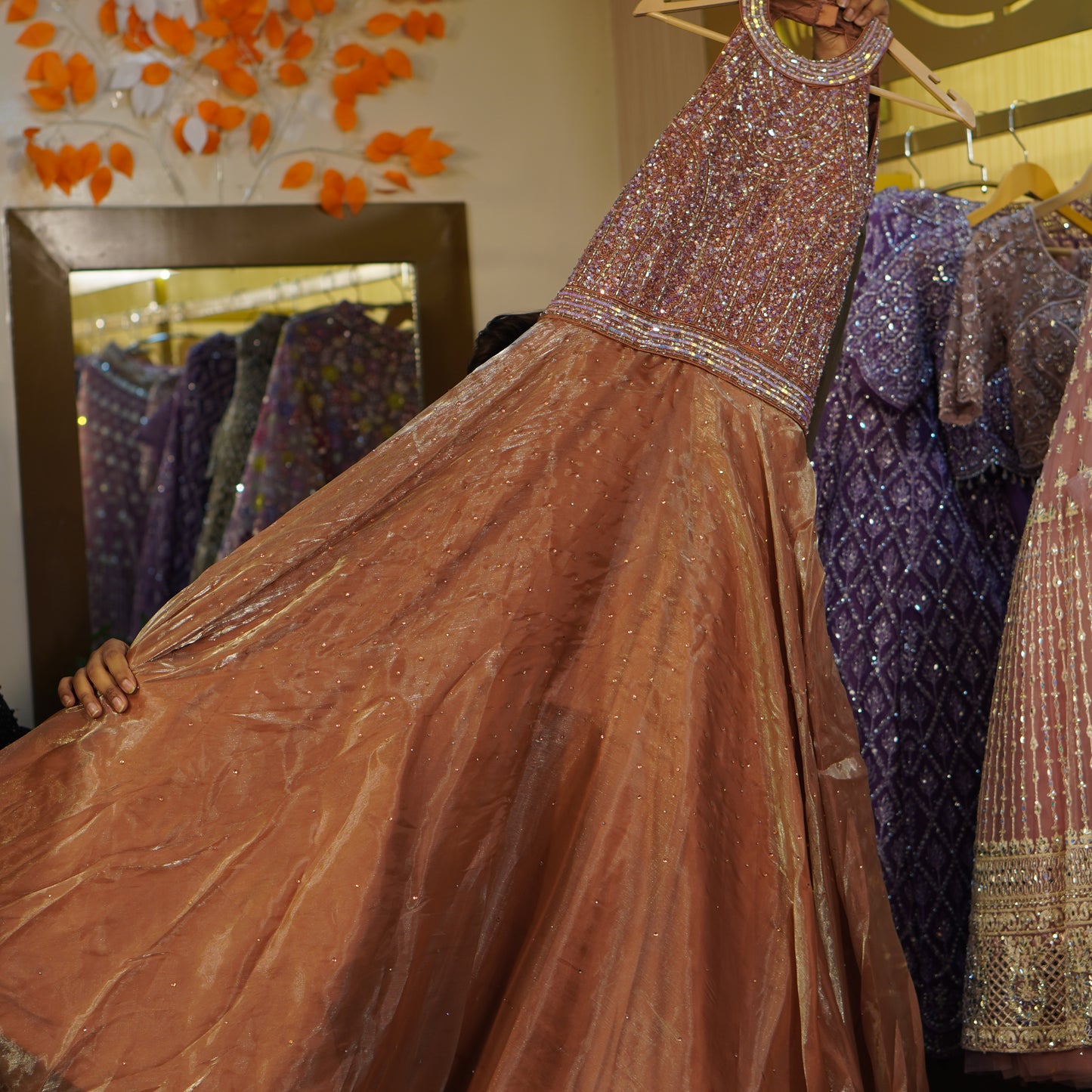 Lehenga set (buy online readymade lehenga choli)