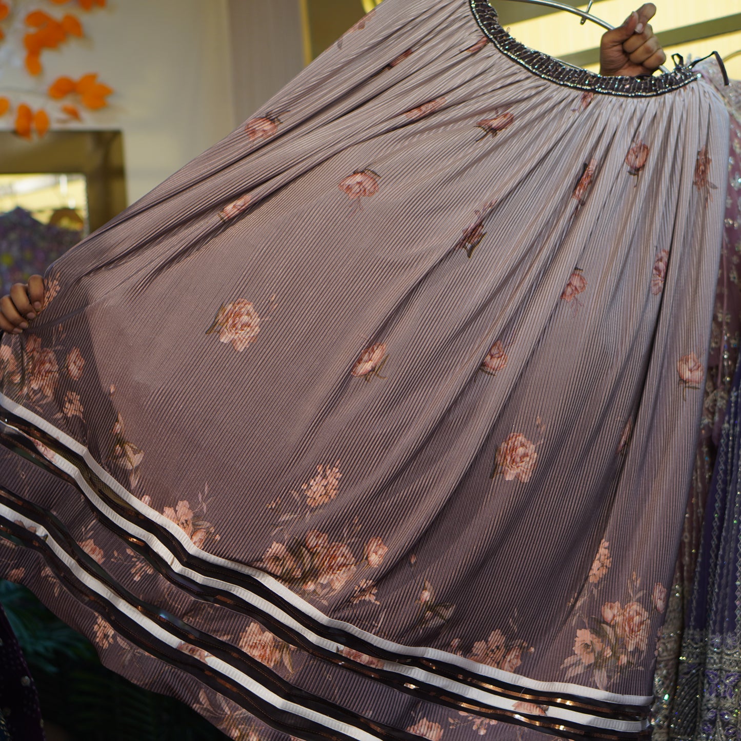 Lehenga set (buy online readymade lehenga choli)
