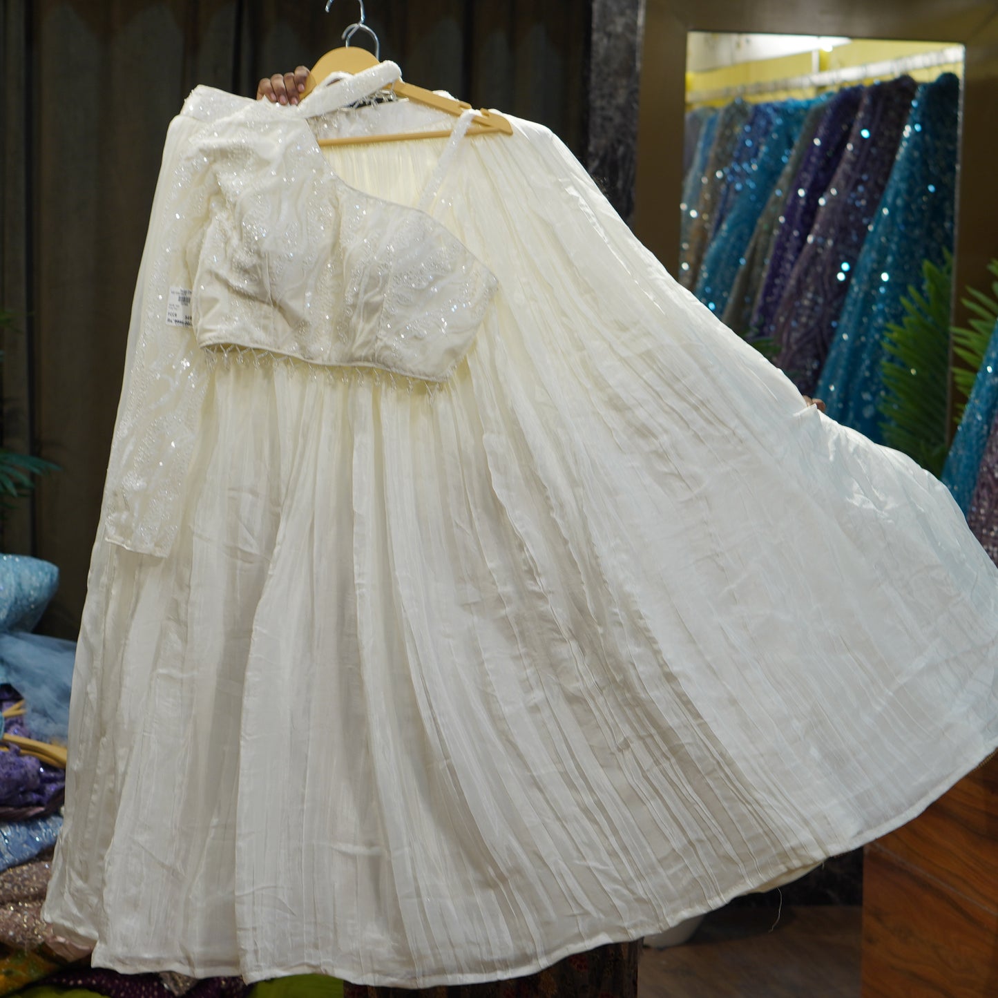 022-1225-WHITE