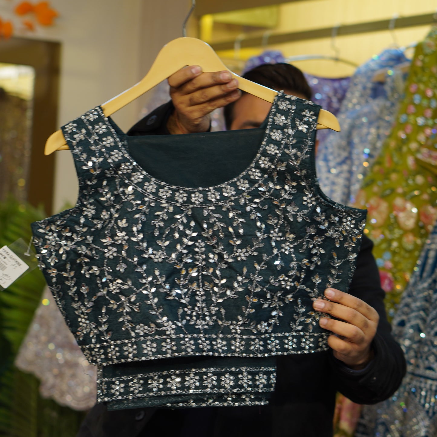Lehenga set (buy online readymade lehenga choli)
