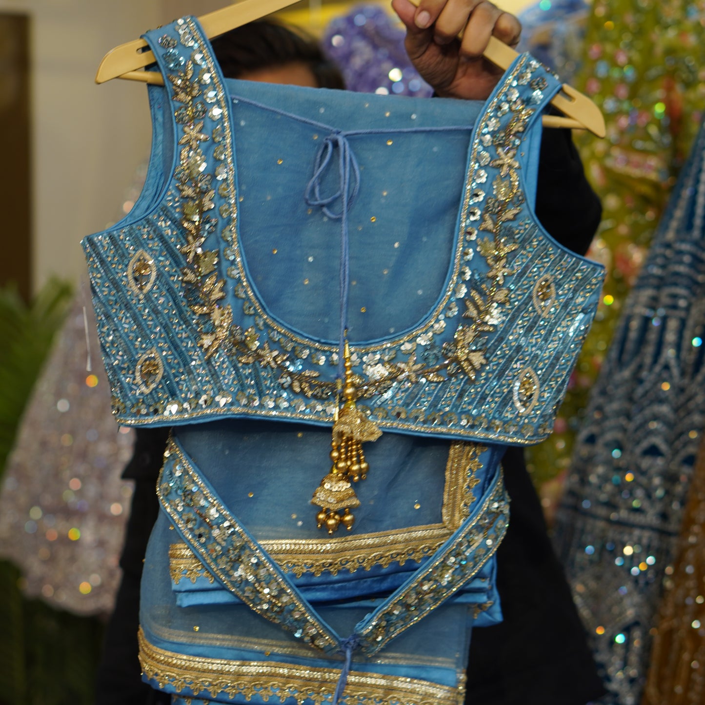 Lehenga set (buy online readymade lehenga choli)