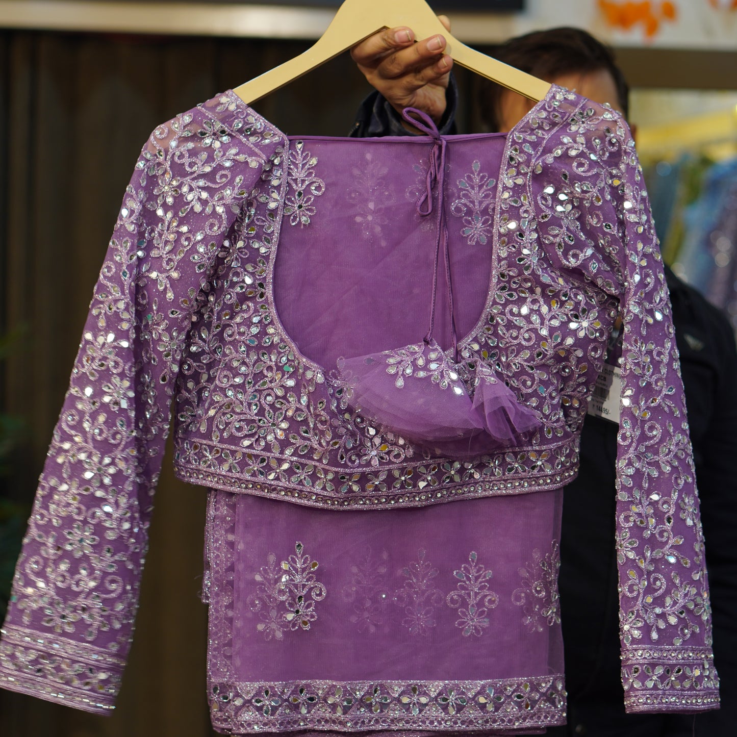 Lehenga set (buy online readymade lehenga choli)