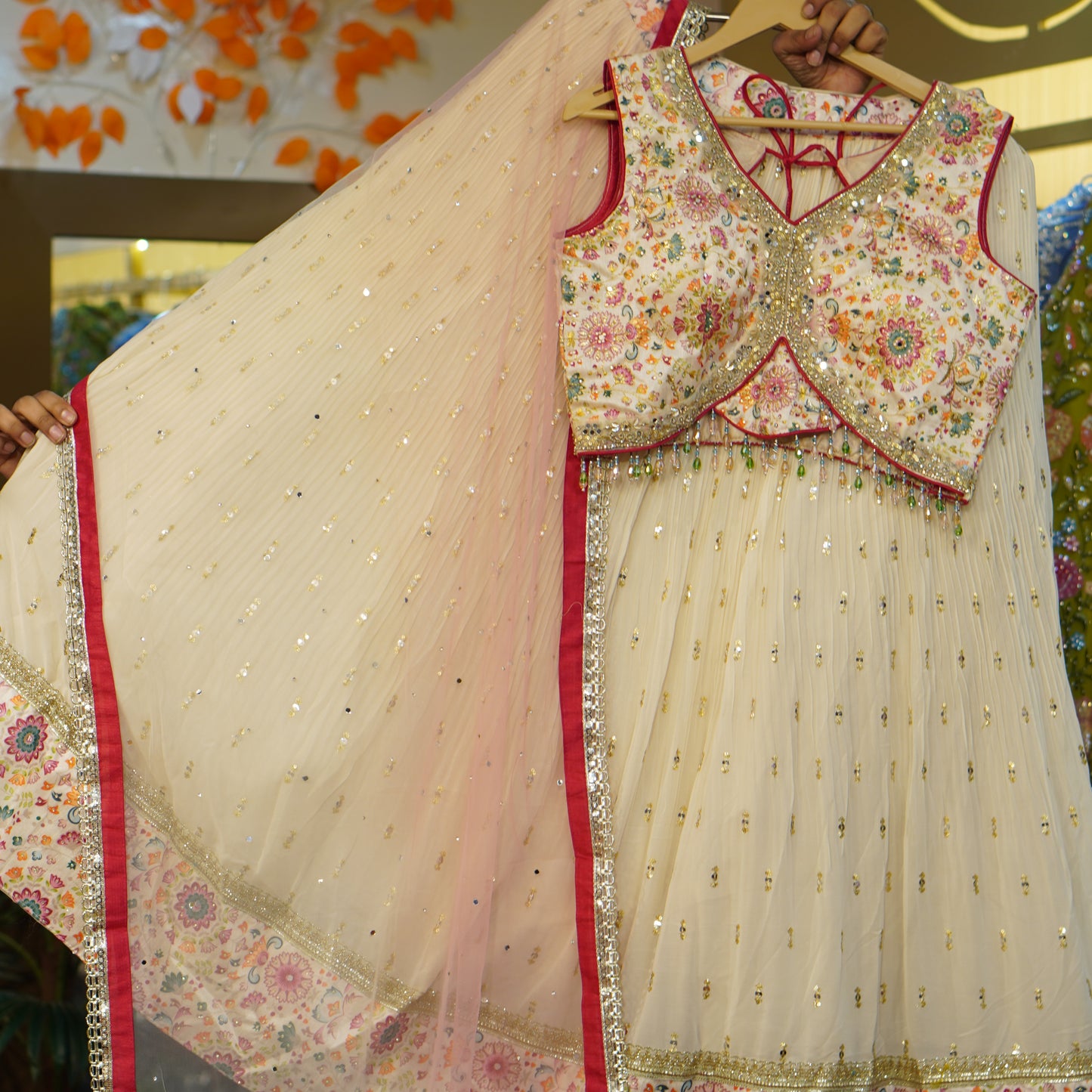 Lehenga set (buy online readymade lehenga choli)