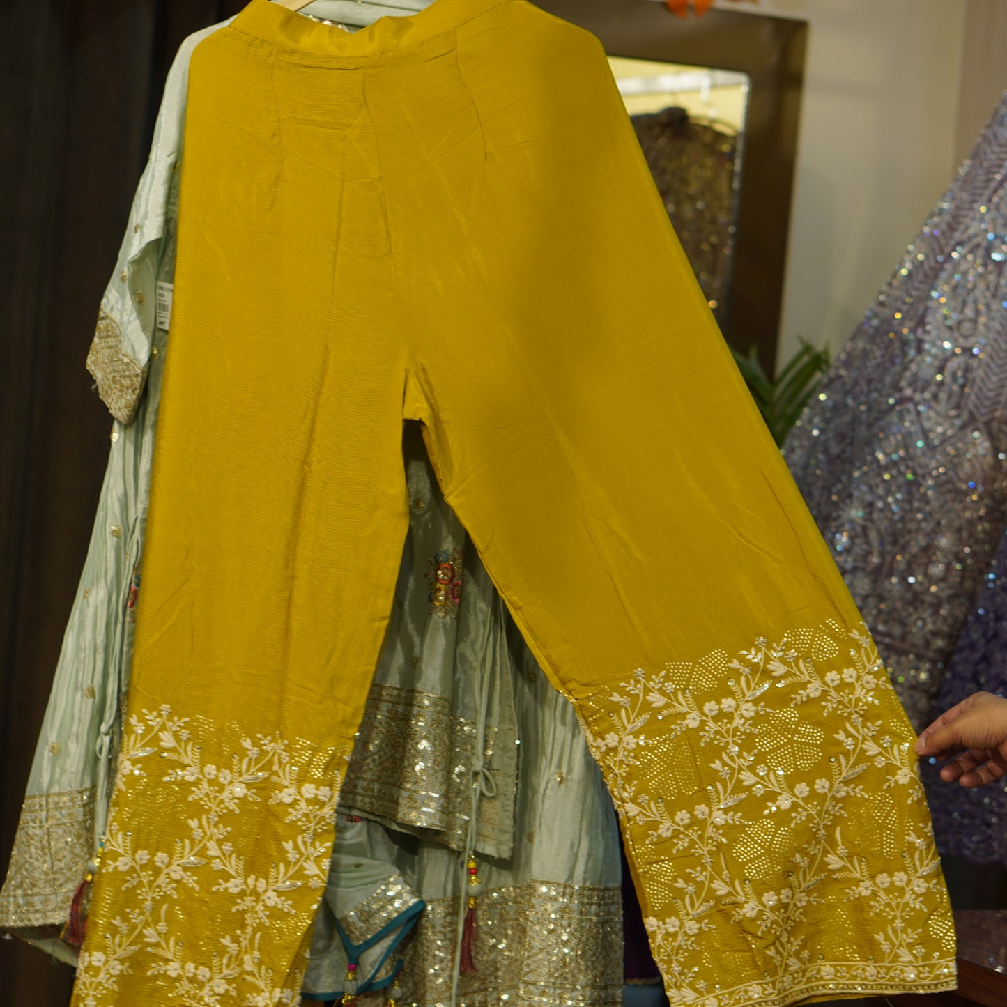 044-MR-1062-MUSTARD