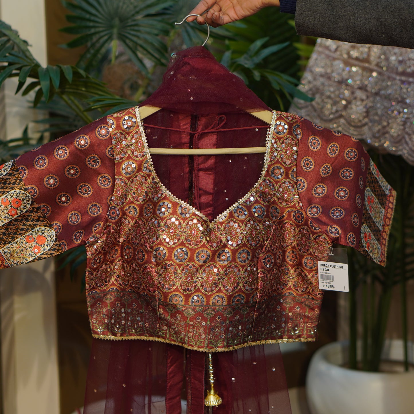 Lehenga set (buy online readymade lehenga choli)