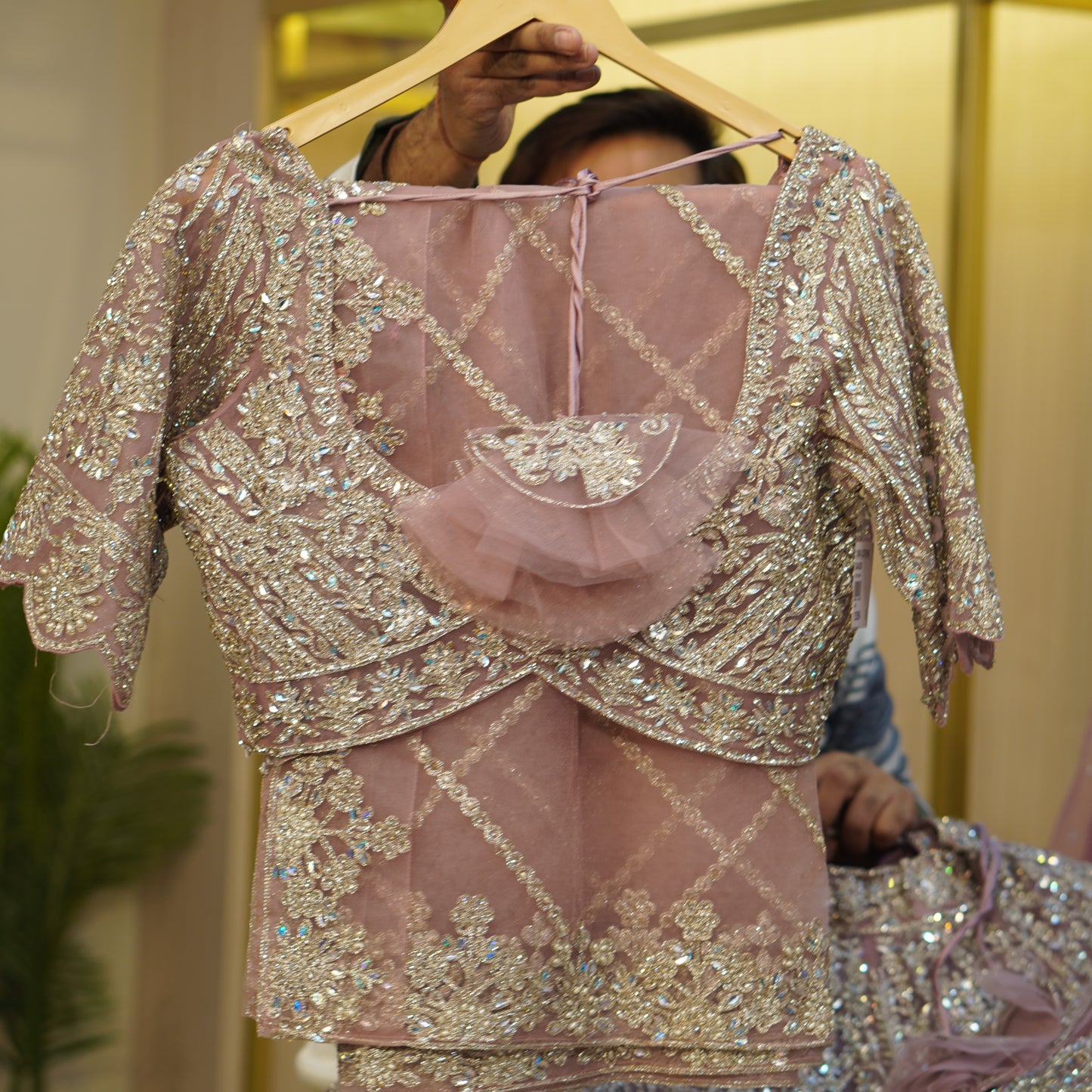 Lehenga set (buy online readymade lehenga choli)