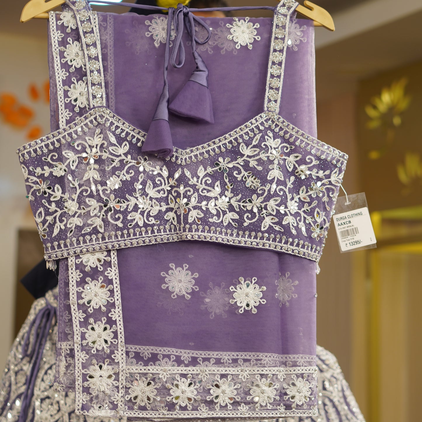 Lehenga set (buy online readymade lehenga choli)
