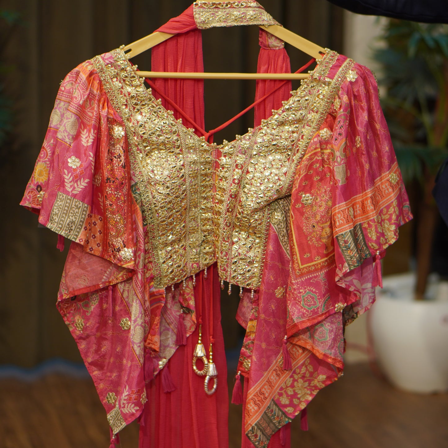 Lehenga set (buy online readymade lehenga choli)