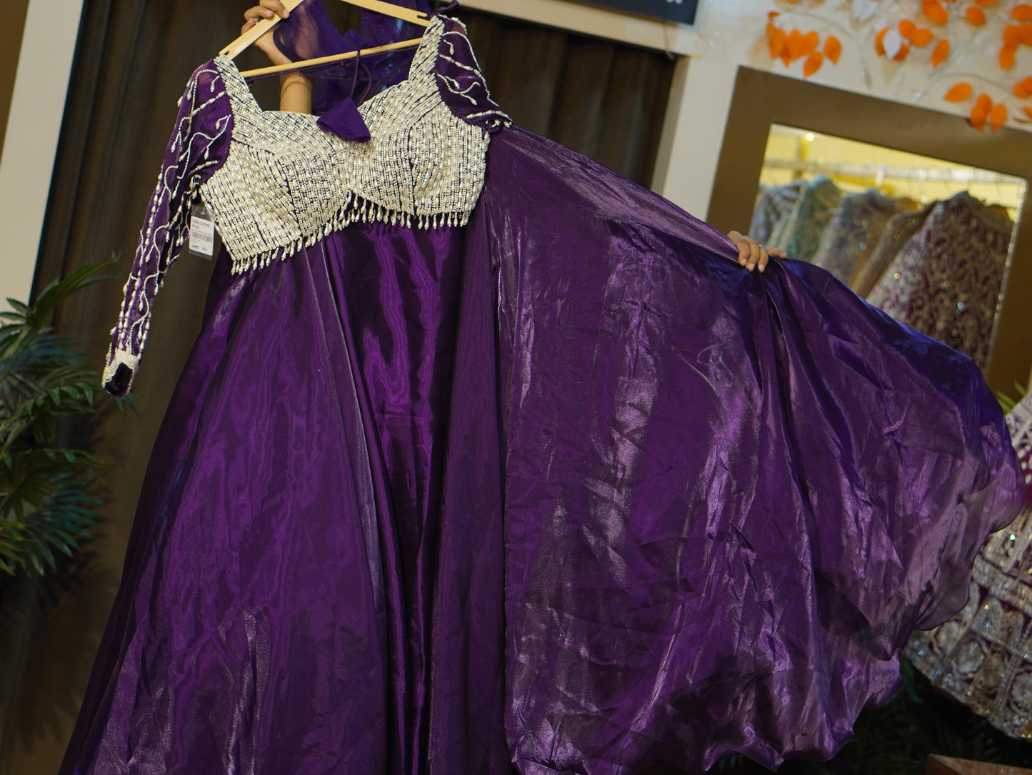 Lehenga set (buy online readymade lehenga choli)