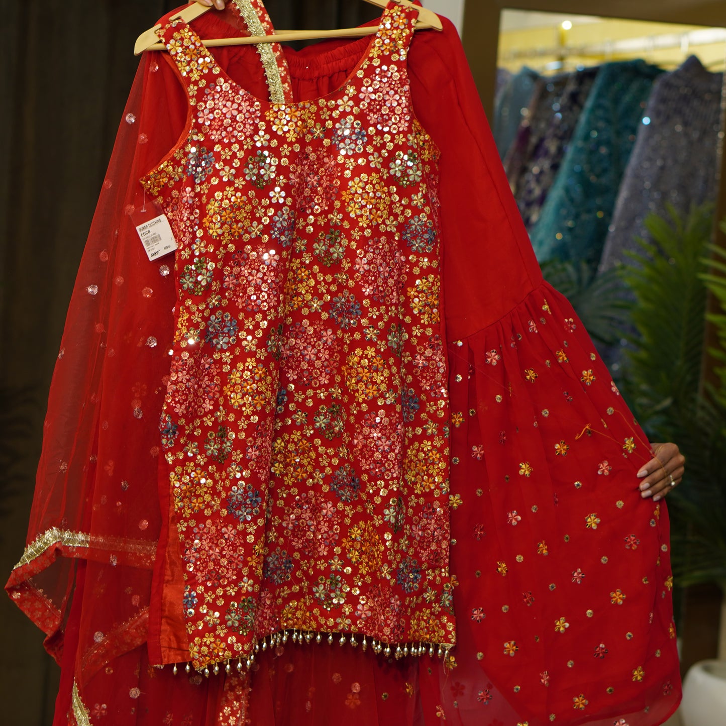 010-GEELA ST-RED