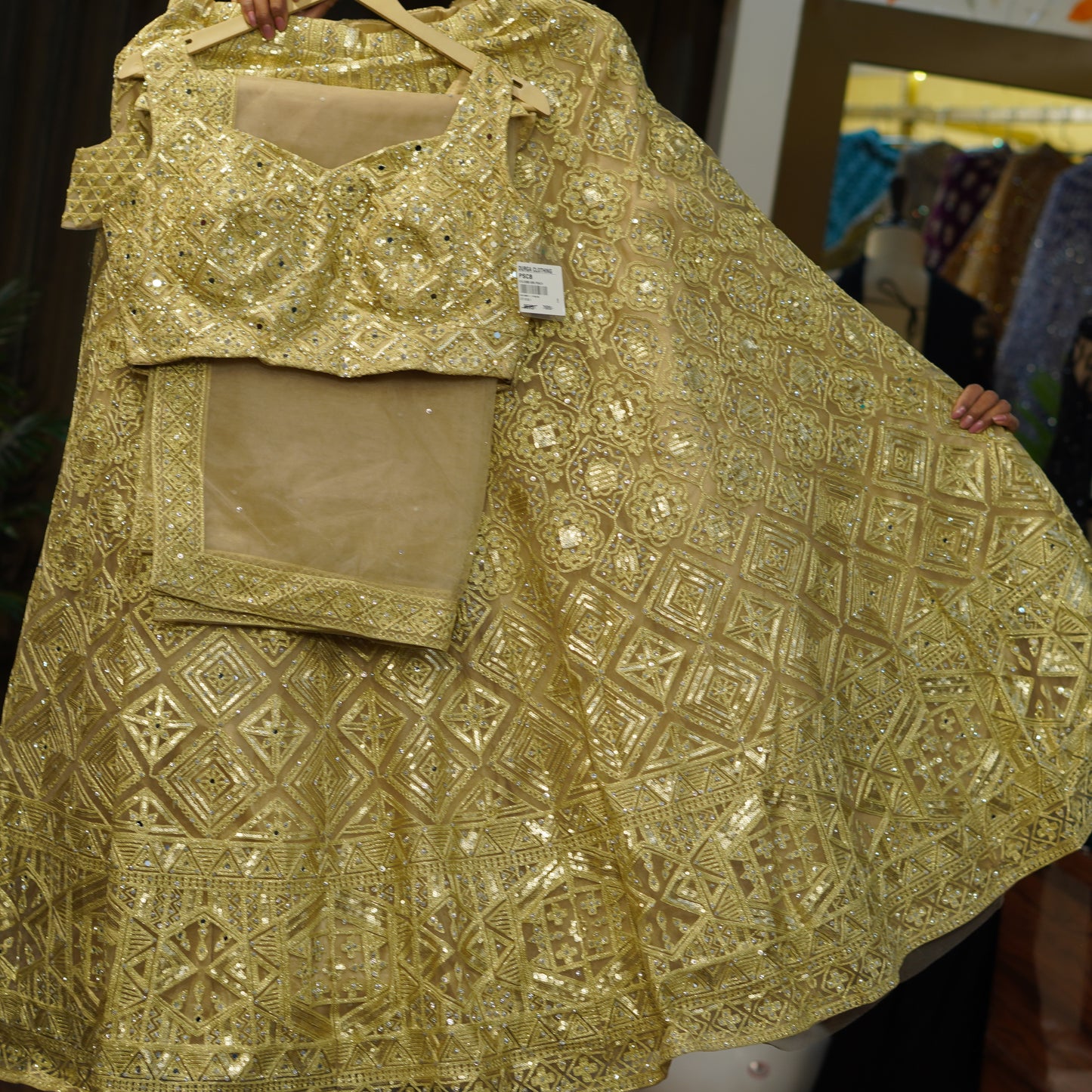 Lehenga set (buy online readymade lehenga choli)