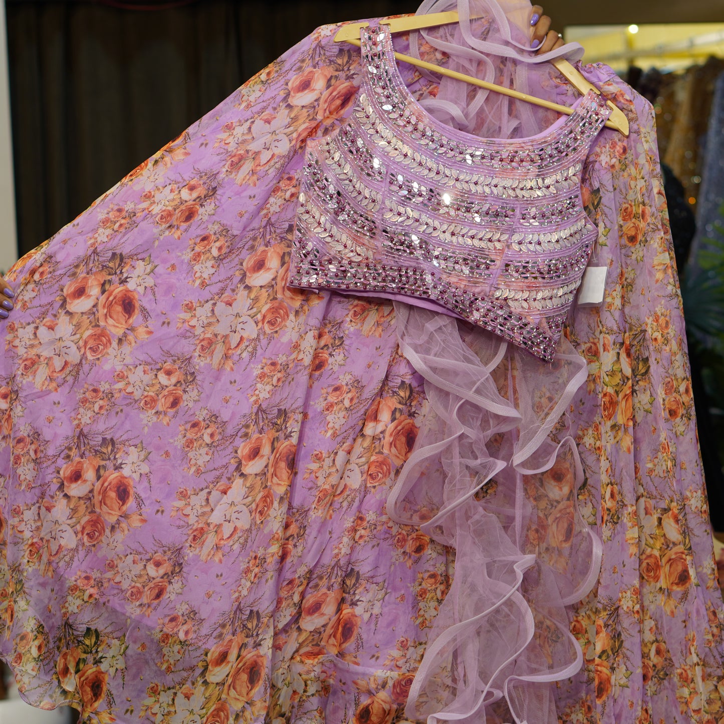 Lehenga set (buy online readymade lehenga choli)