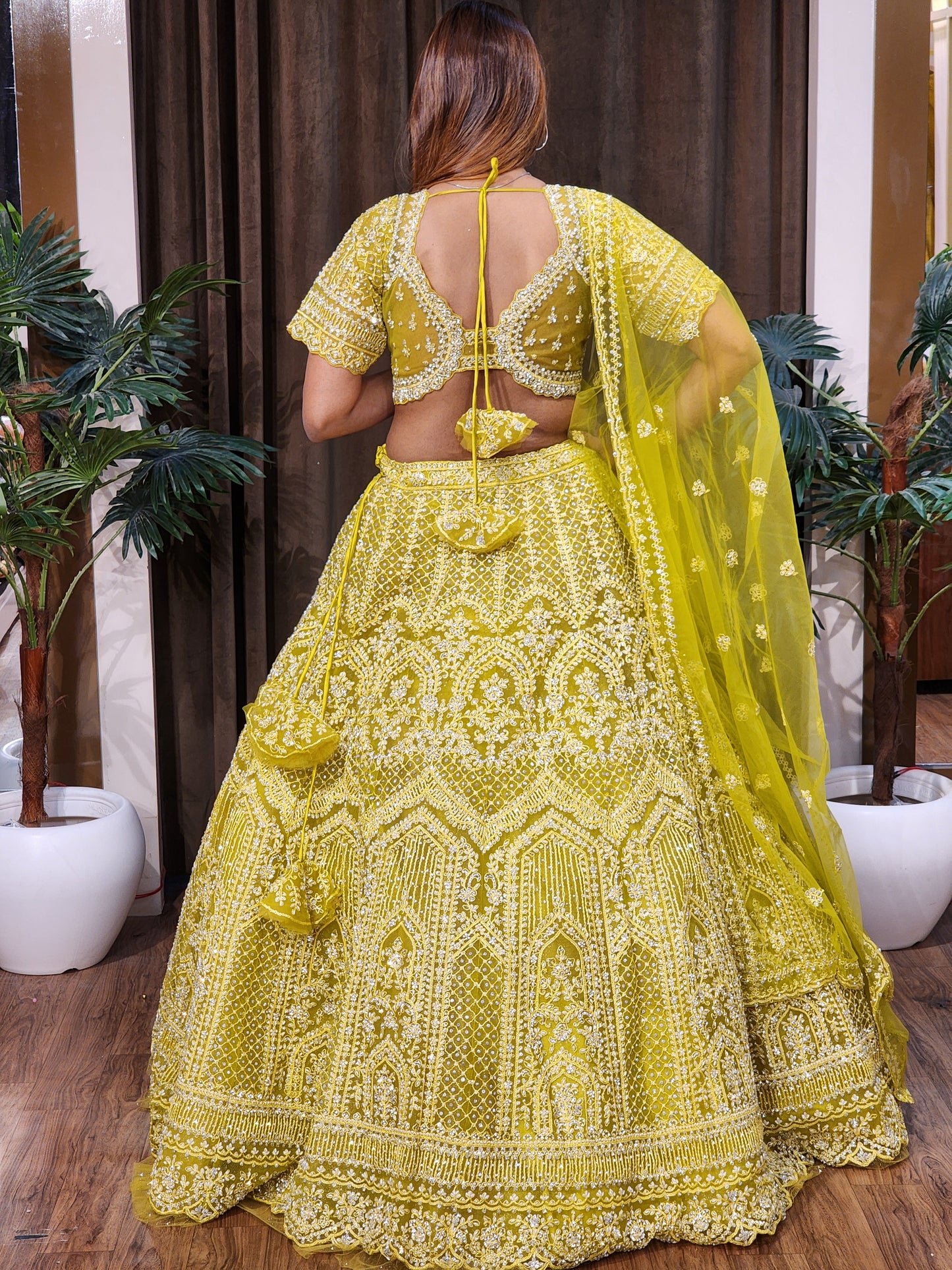 Lehenga set (buy online readymade lehenga choli)