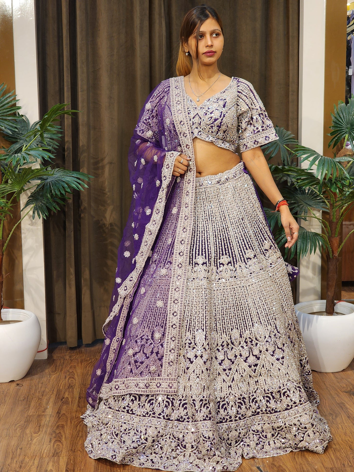 Lehenga set (buy online readymade lehenga choli)