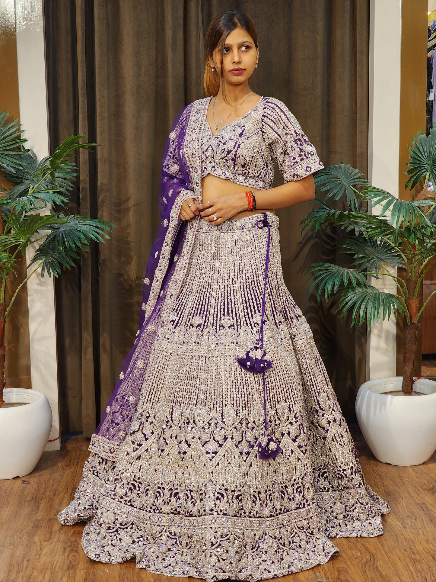 Lehenga set (buy online readymade lehenga choli)