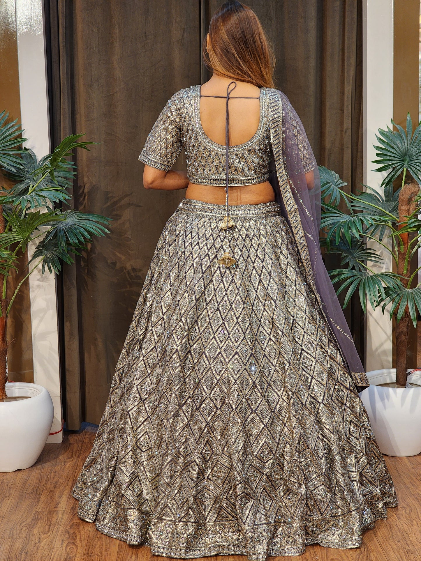 Lehenga set (buy online readymade lehenga choli)
