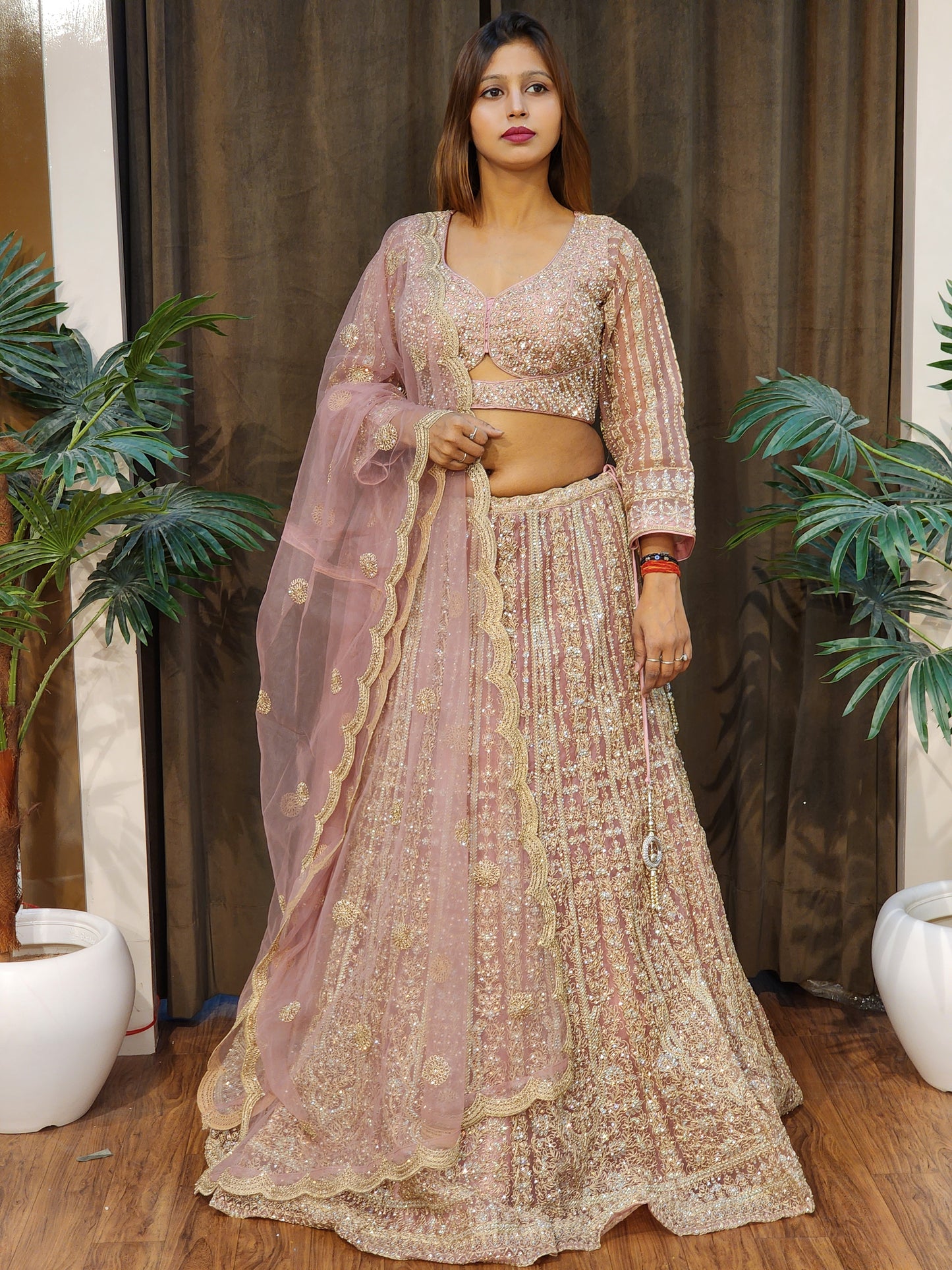 Lehenga set (buy online readymade lehenga choli)