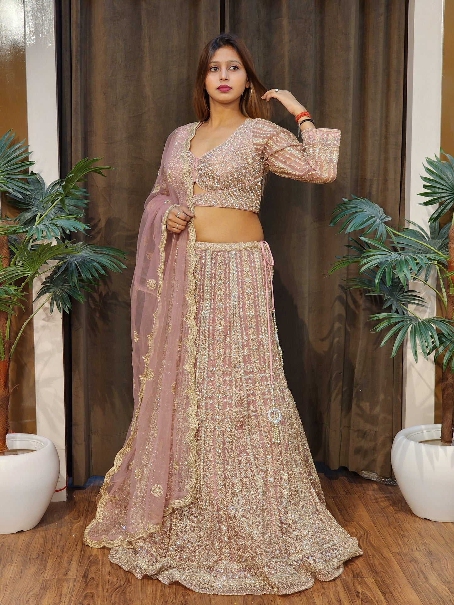 Lehenga set (buy online readymade lehenga choli)