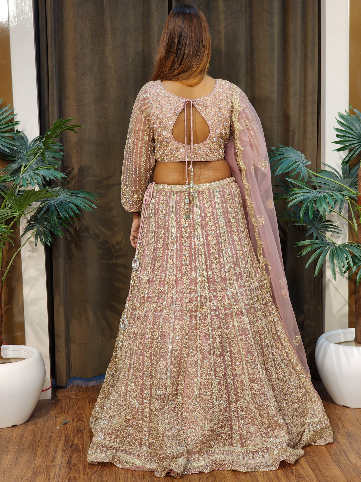 Lehenga set (buy online readymade lehenga choli)