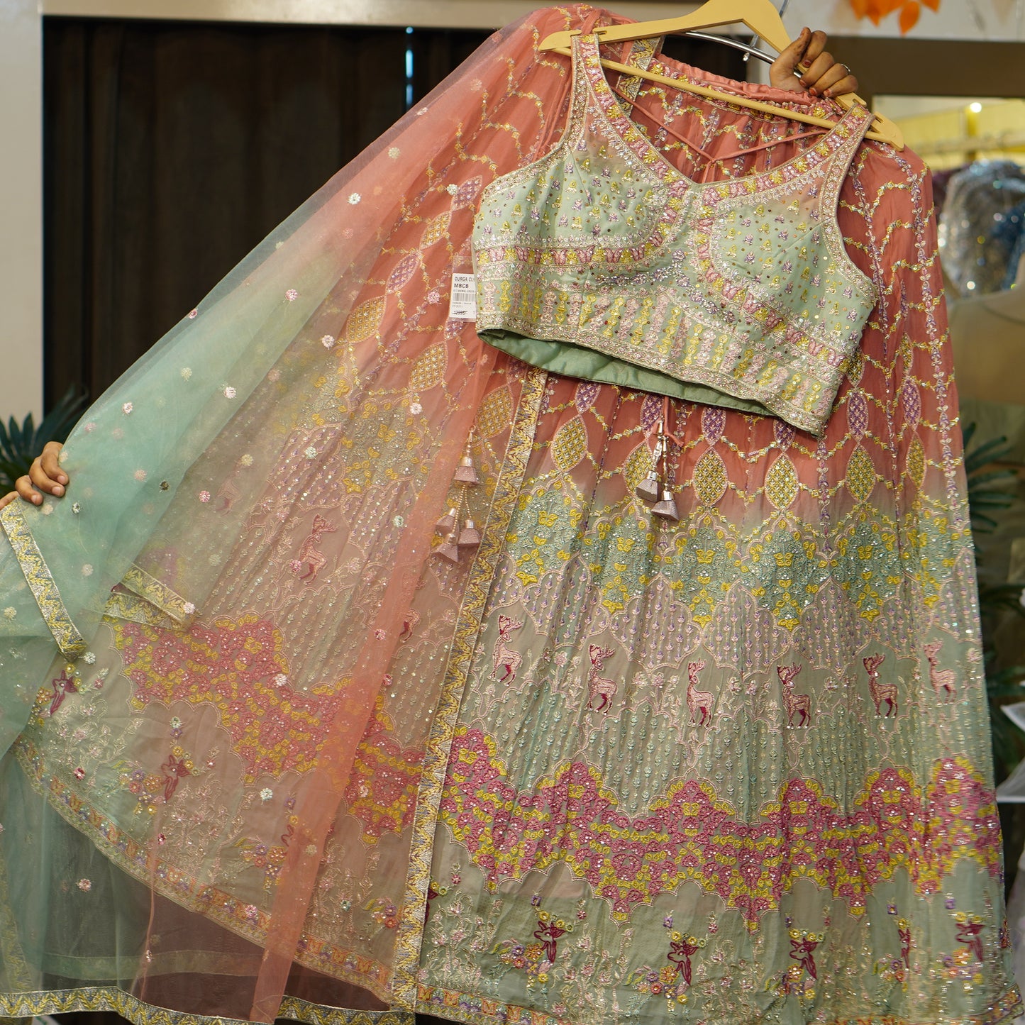 Lehenga set (buy online readymade lehenga choli)