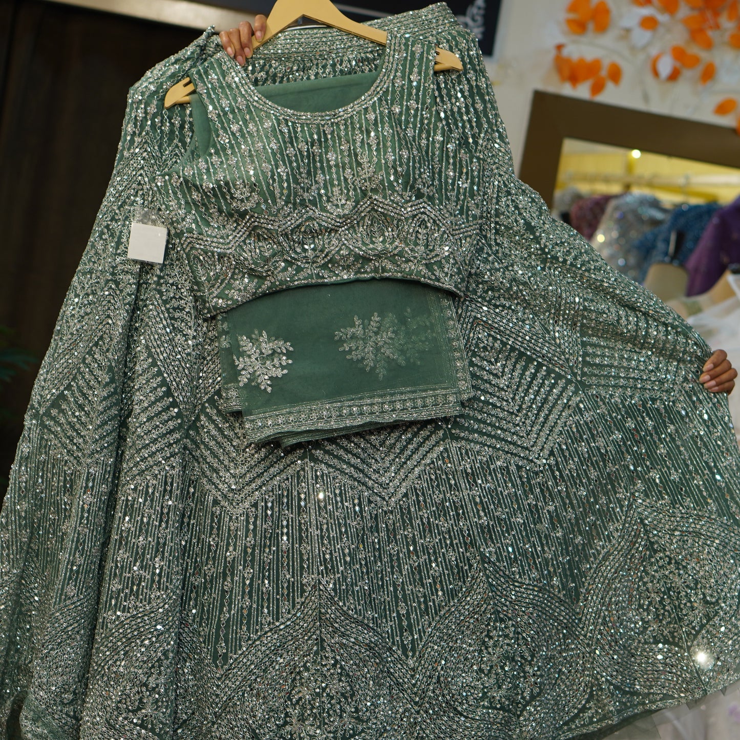 Lehenga set (buy online readymade lehenga choli)