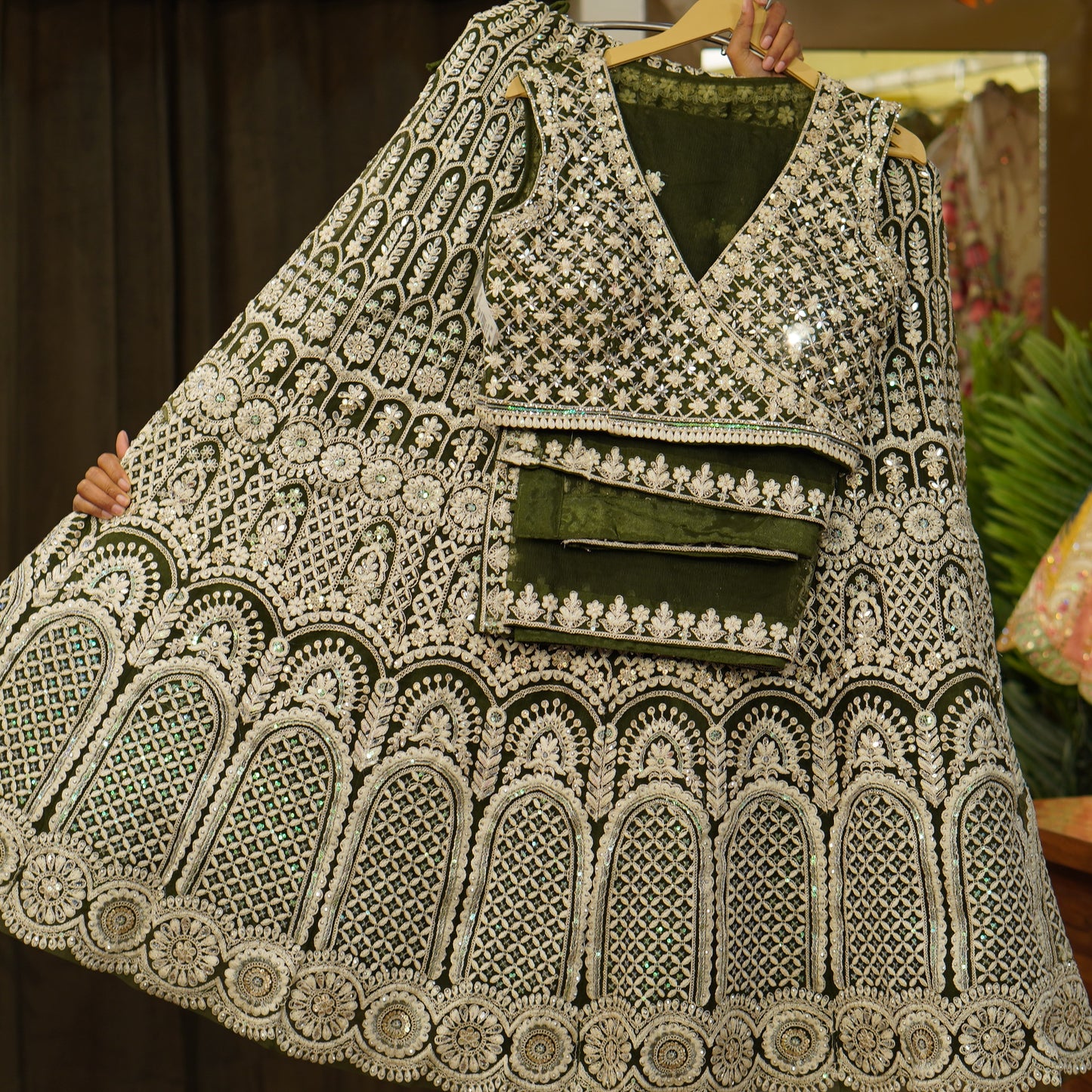 Lehenga set (buy online readymade lehenga choli)