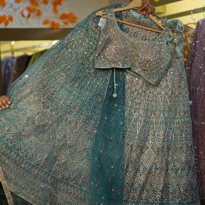 Lehenga set (buy online readymade lehenga choli)