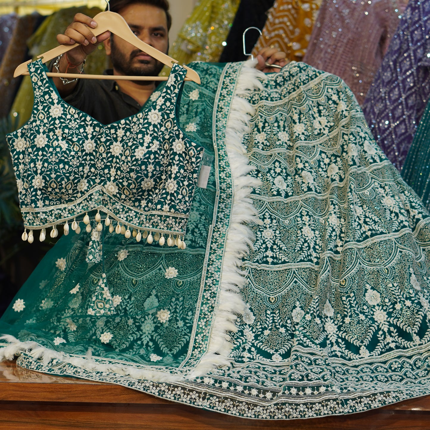 Lehenga set (buy online readymade lehenga choli)