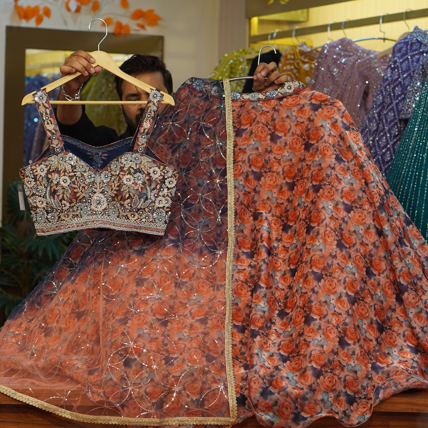 Lehenga set (buy online readymade lehenga choli)