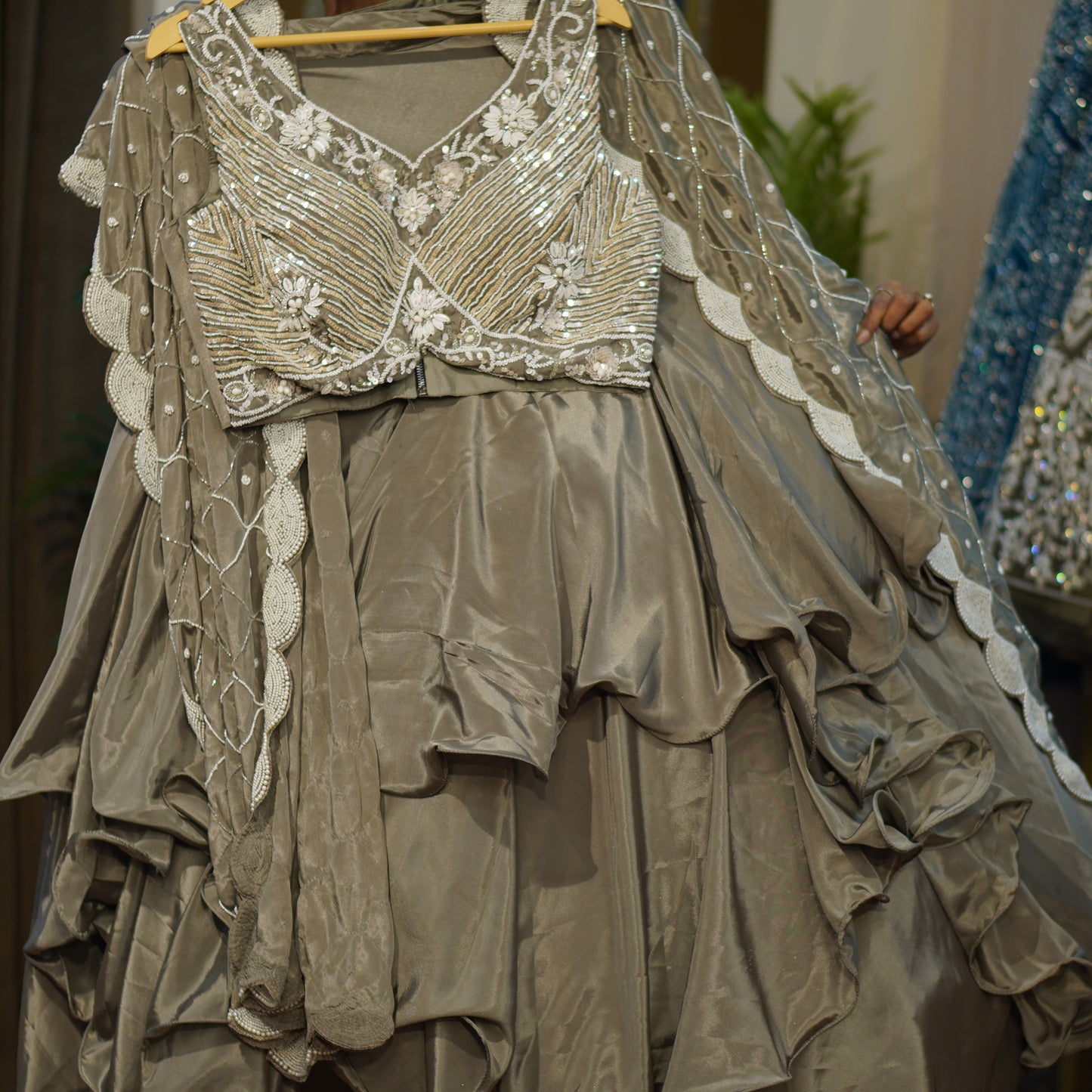Lehenga set (buy online readymade lehenga choli)