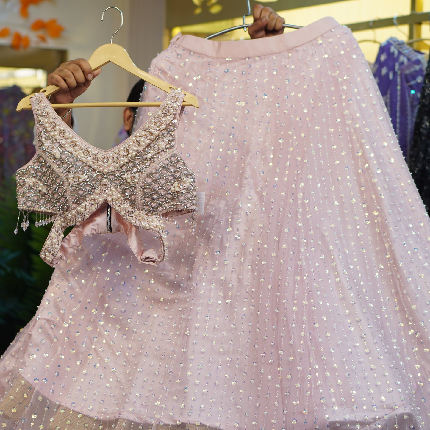 Lehenga set (buy online readymade lehenga choli)