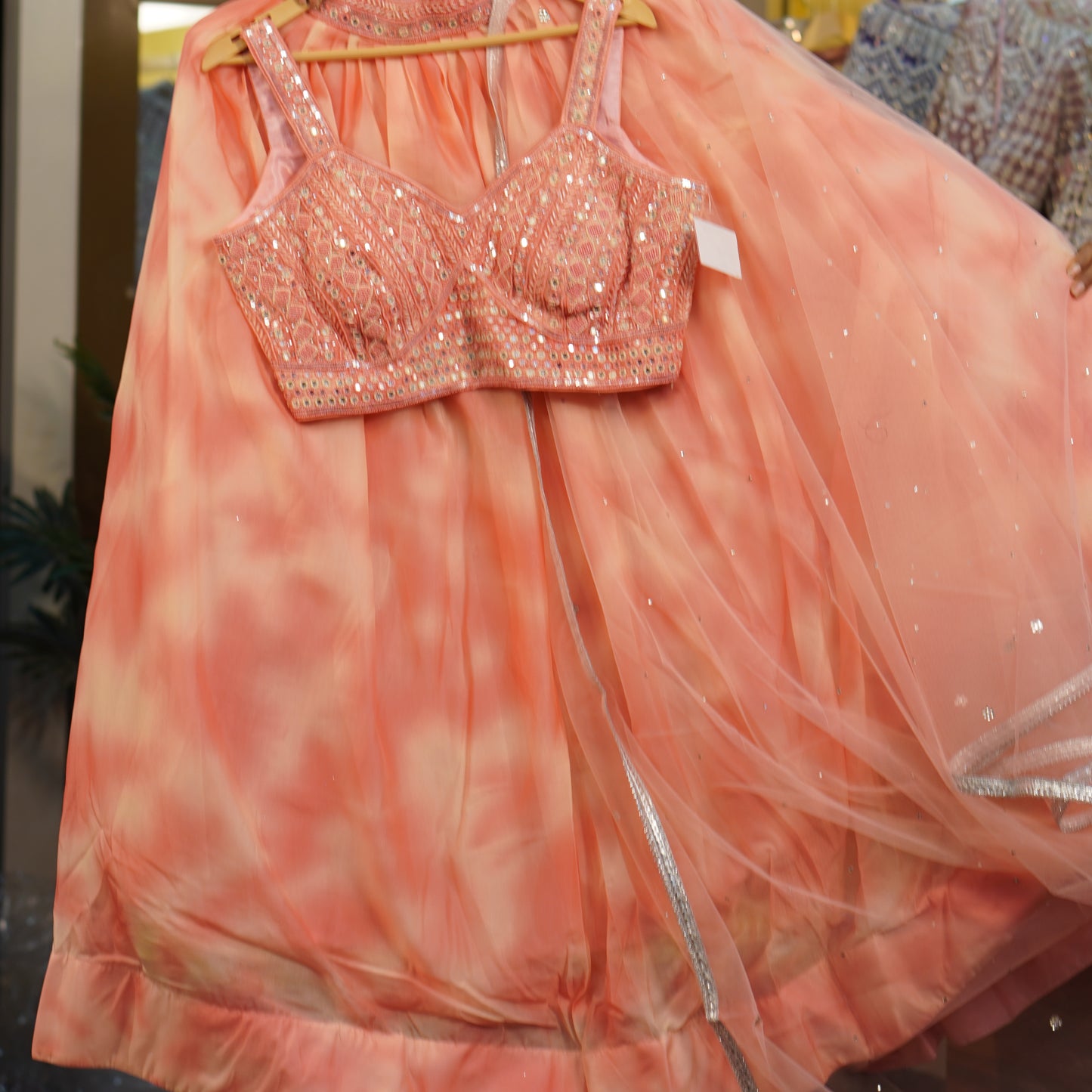 Lehenga set (buy online readymade lehenga choli)
