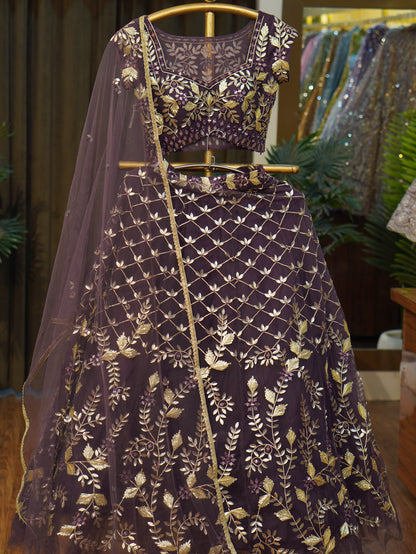 Lehenga set (buy online readymade lehenga choli)