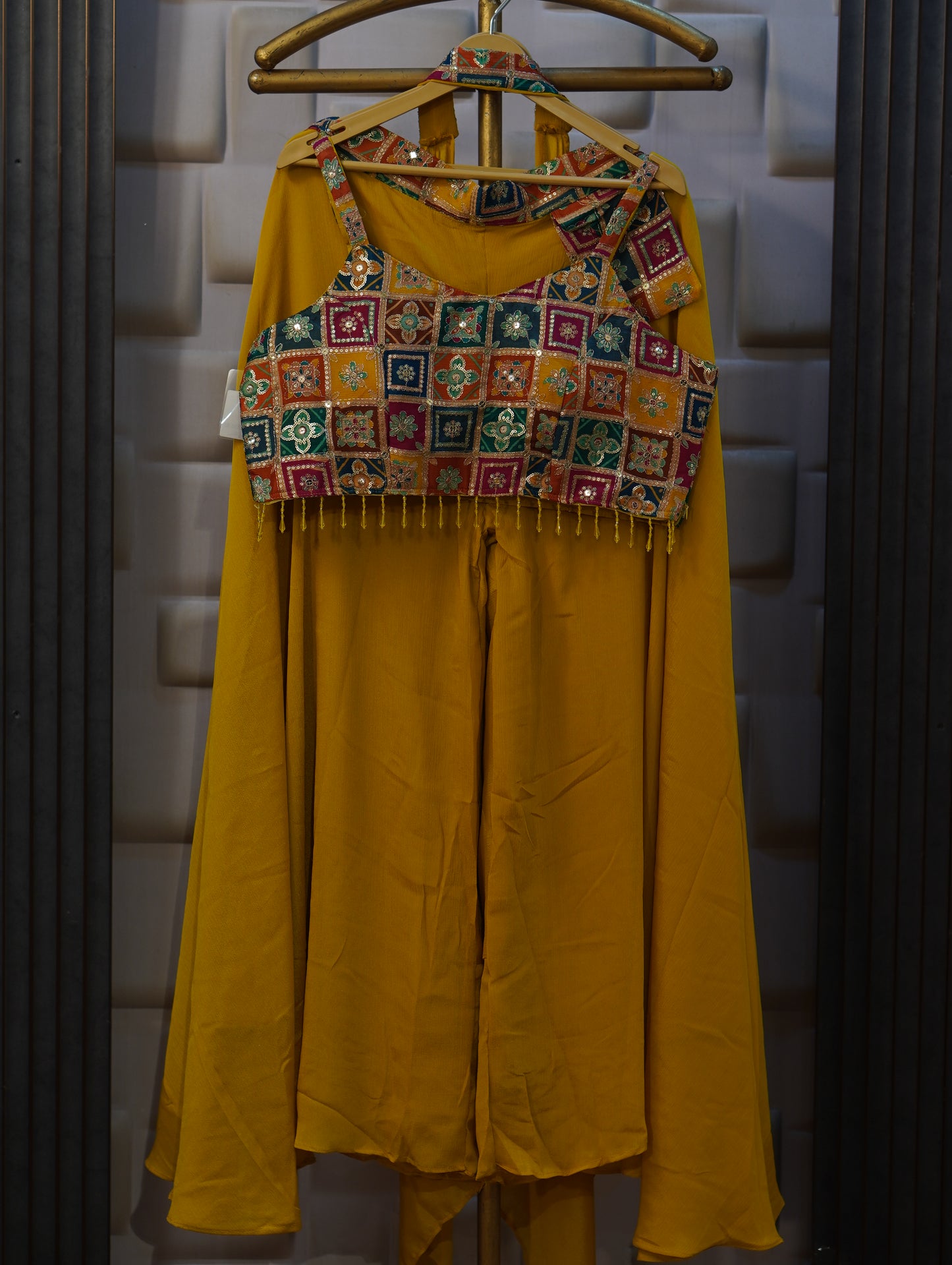 038-SONAM-YELLOW