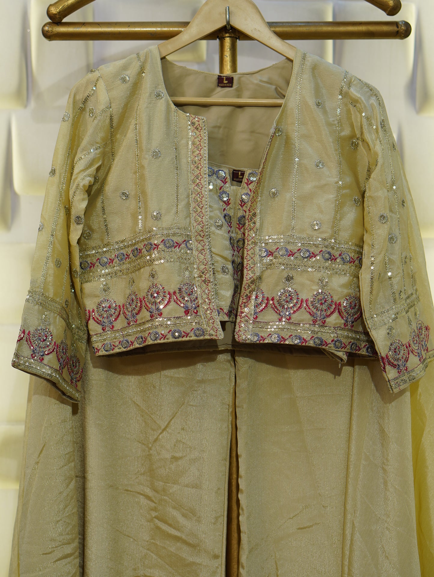 067-KAYRA-CREAM