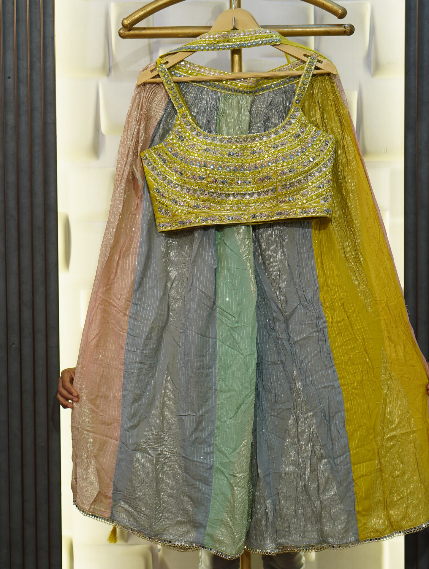 038-DHRUMI-YELLOW+MULTI