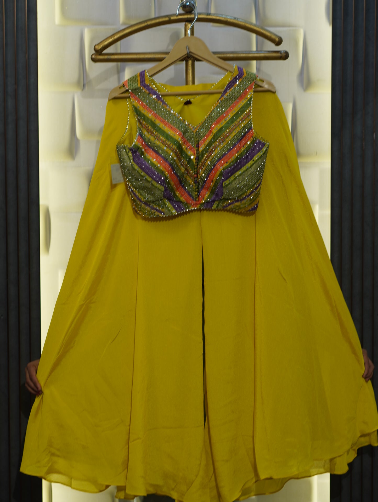 036-HIMANI-YELLOW