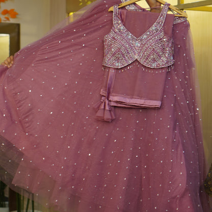 Lehenga set (buy online readymade lehenga choli)