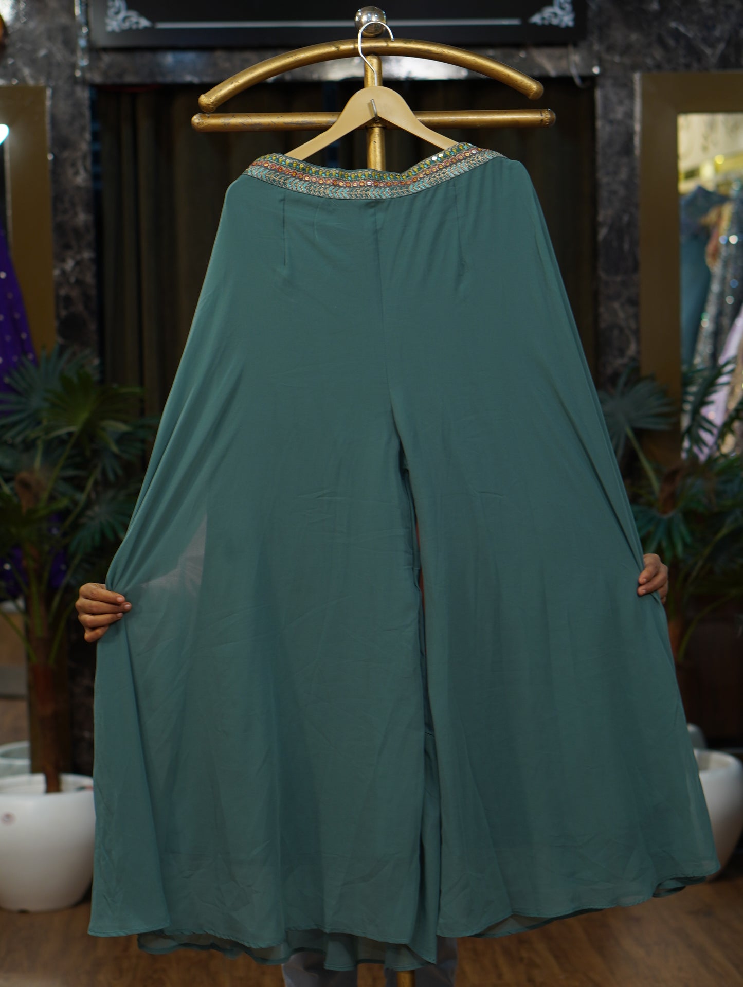038-JENISHA-GREEN