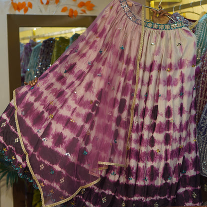 Lehenga set (buy online readymade lehenga choli)