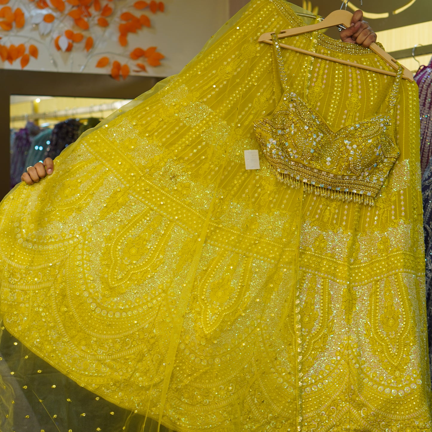 Lehenga set (buy online readymade lehenga choli)